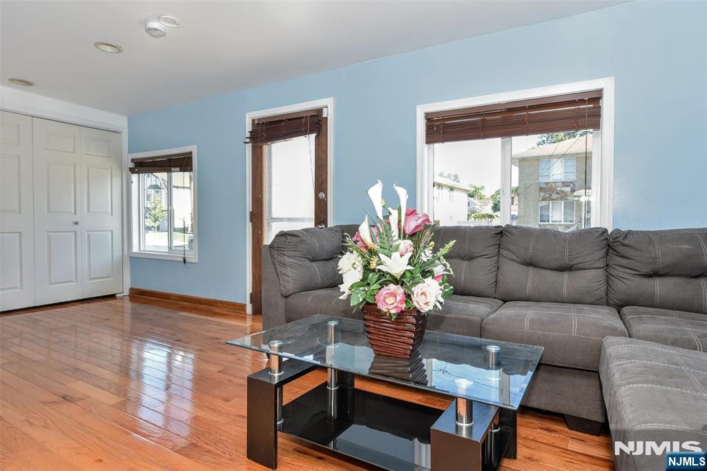 1-24 28th Street - Photo 5