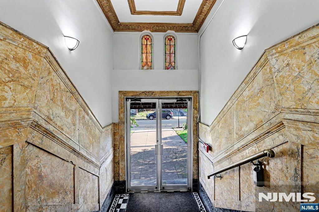 303 Hamilton Place A4 - Photo 4