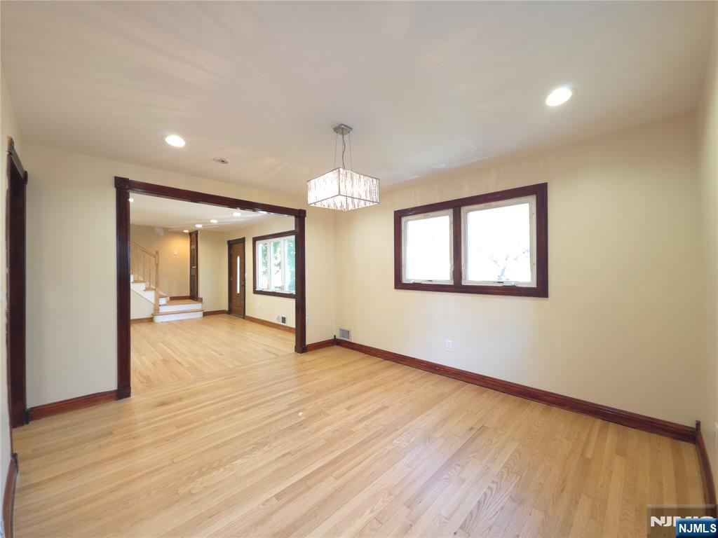 683-685 Mill Street - Photo 5