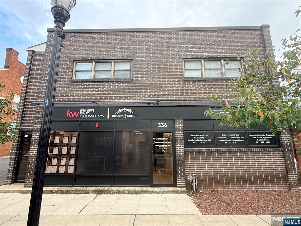 336 Boulevard 2F - Photo 1