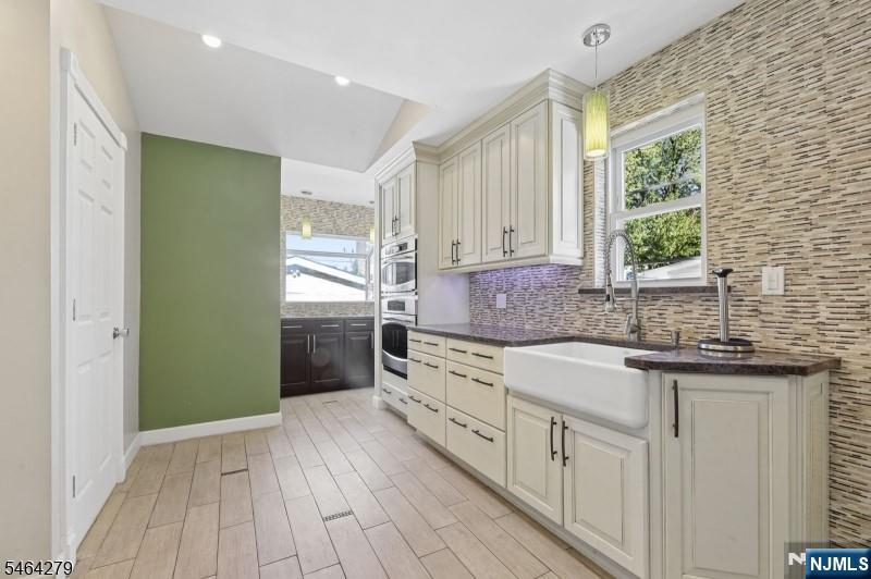 Photo 4 of Single family home for sale at 233 15th, Bloomfield, NJ 07003 | MLS# 26037567 | Listing updated on 2026-10-05