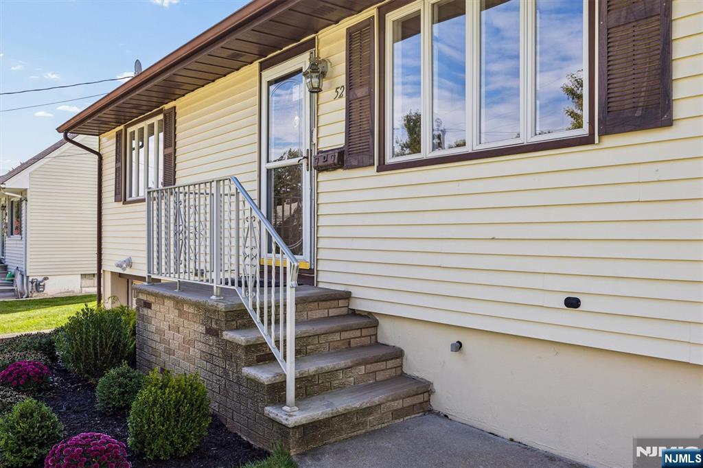 52 Huemmer Terrace - Photo 3