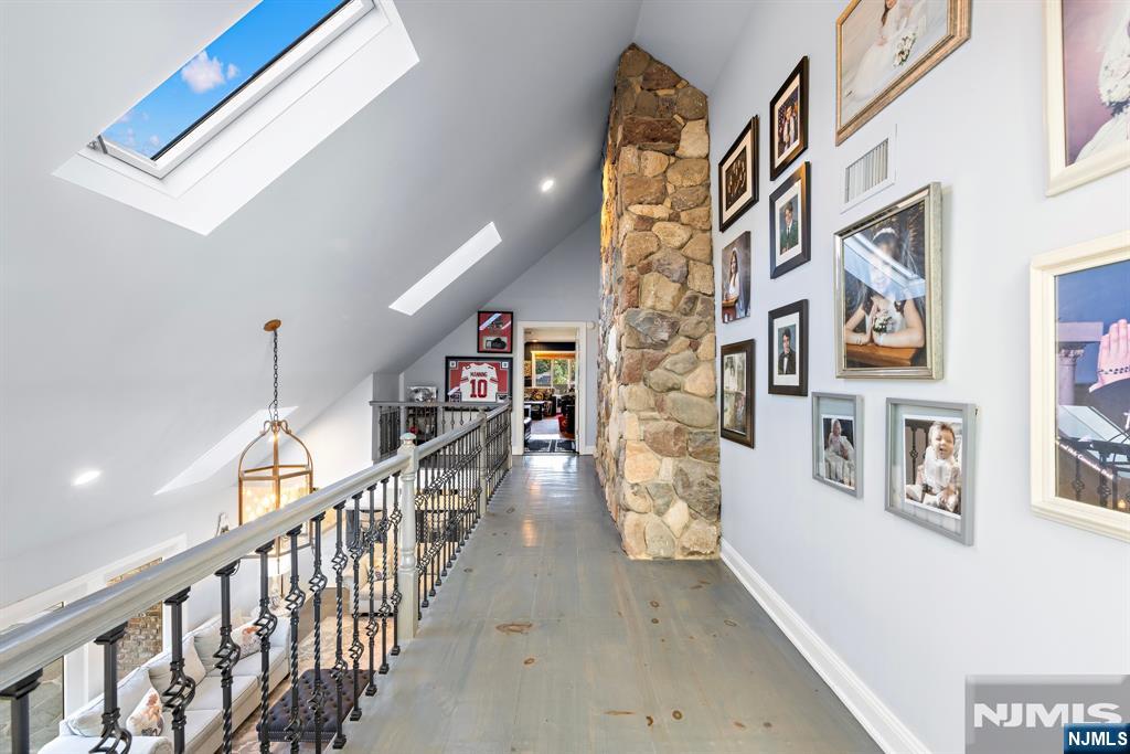 7 Christopher Place — photo 38