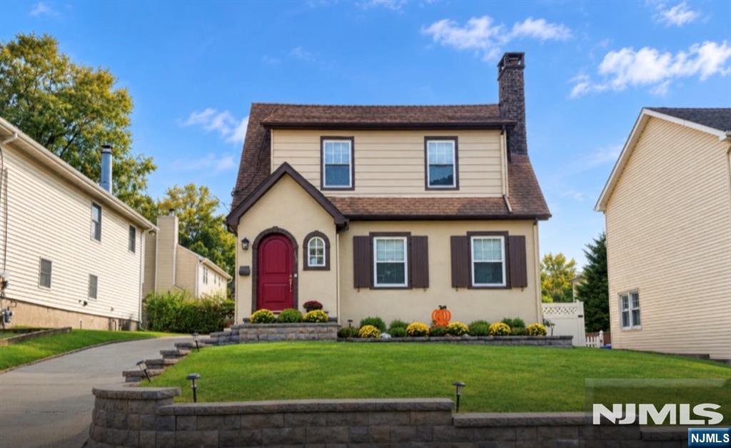 Photo 1 of Single family home for sale at 45 Hudson St, Little Falls, NJ 07424 | MLS# 26037596 | Listing updated on 2026-10-08