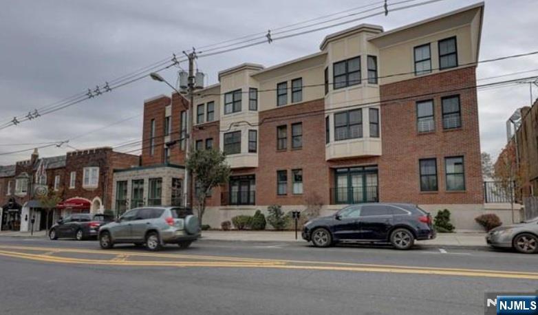 500 Anderson Avenue C0201 - Photo 1