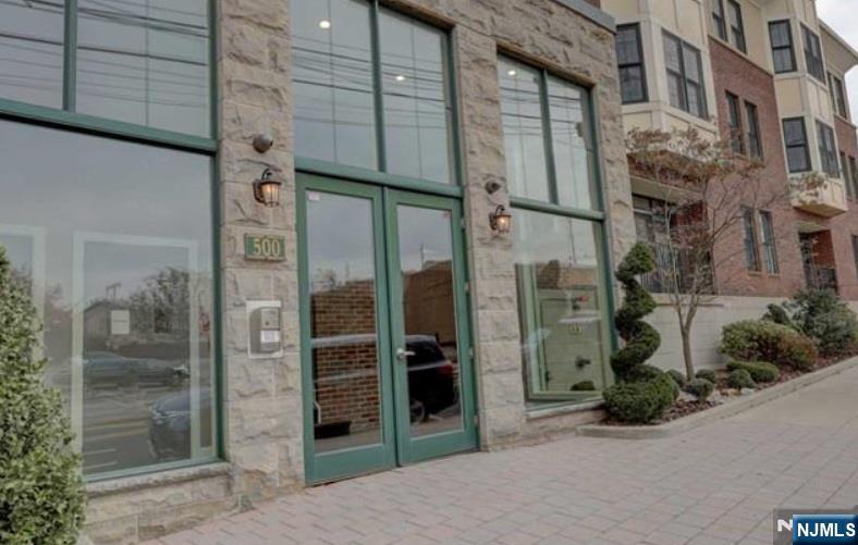500 Anderson Avenue C0201 - Photo 2