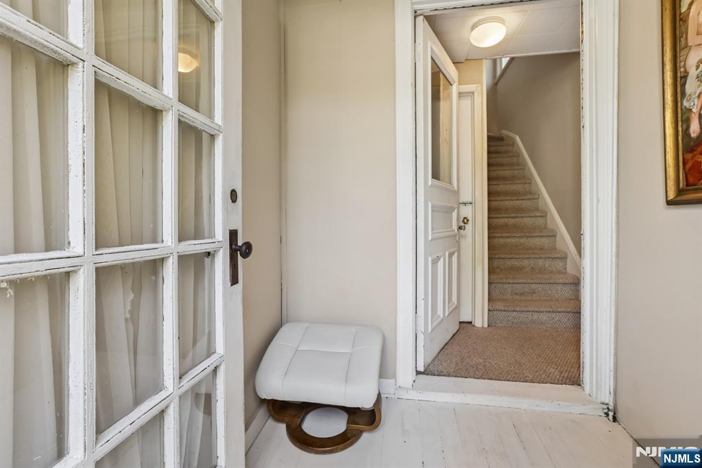 978 Franklin Turnpike - Photo 4