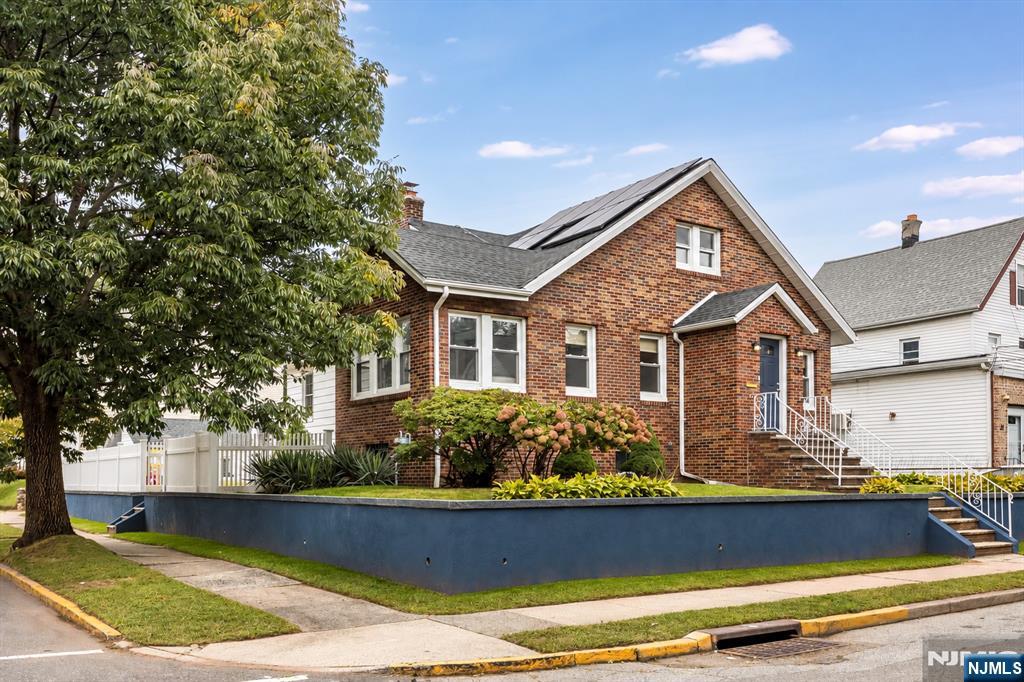 25 Davey Street - Photo 2