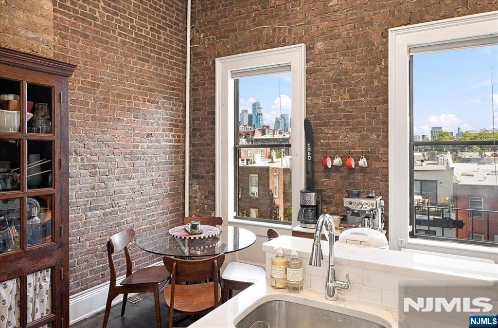 929 Garden Street 5L - Photo 4