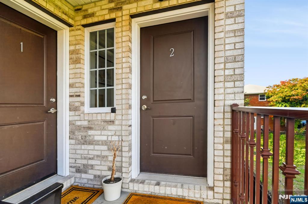 315 Doyle Street 313 - Photo 2