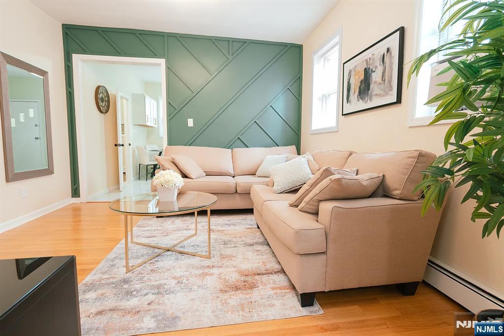 18 Van Rensselear Street - Photo 3
