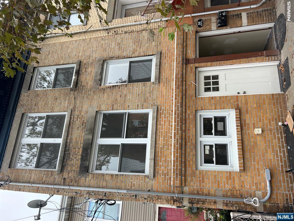 35 Wright - Photo 1