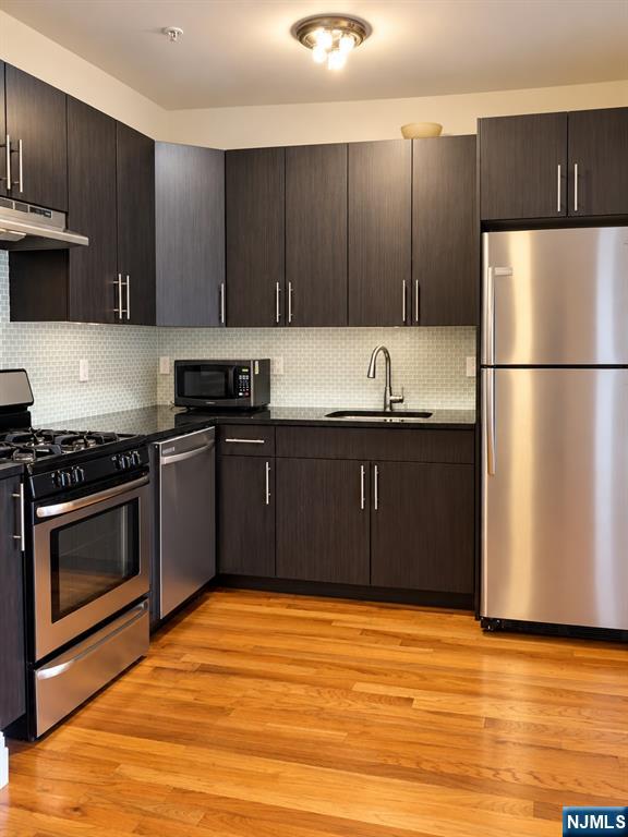 13-23 River Road 204 - Photo 3