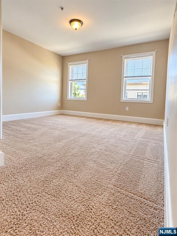 13-23 River Road 204 - Photo 5