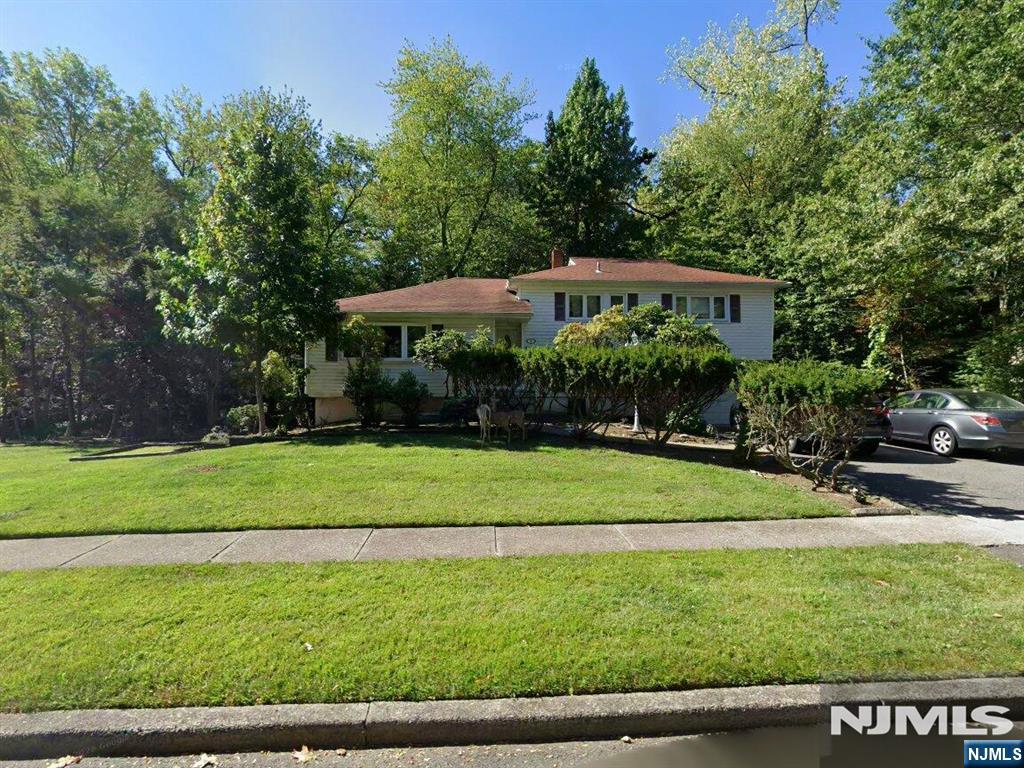 5 Eastbrook Drive - Photo 1