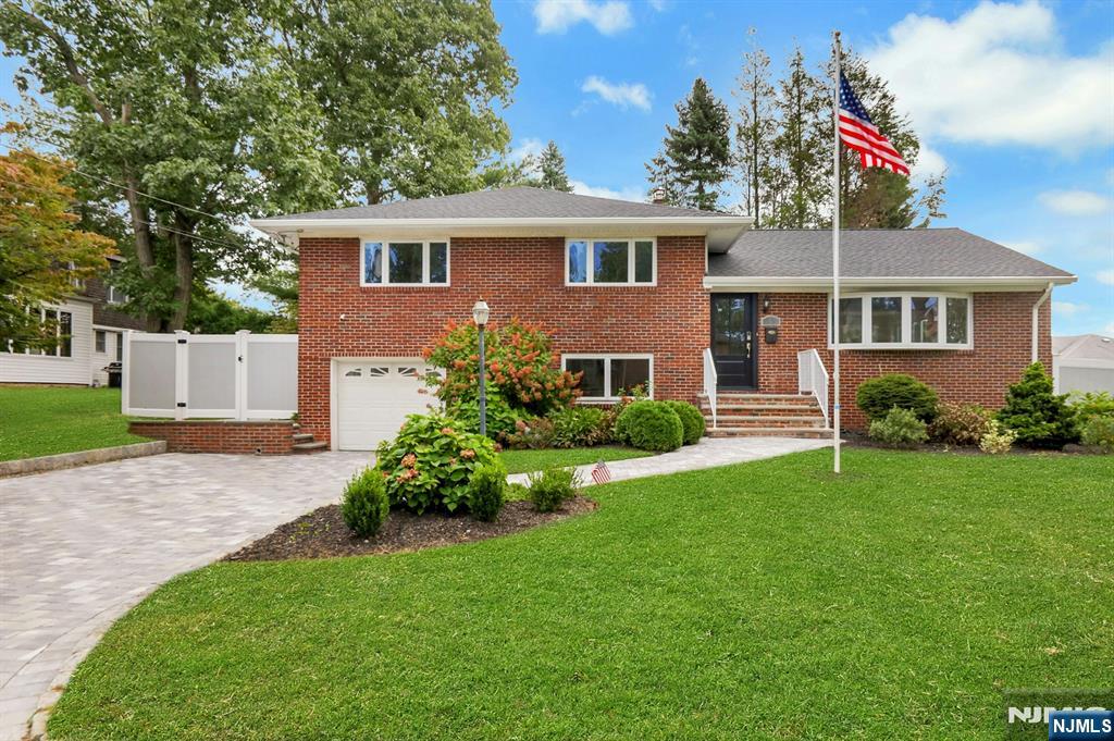 11 Raymond Street - Photo 1