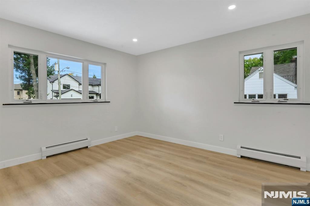 11 Raymond Street — photo 22