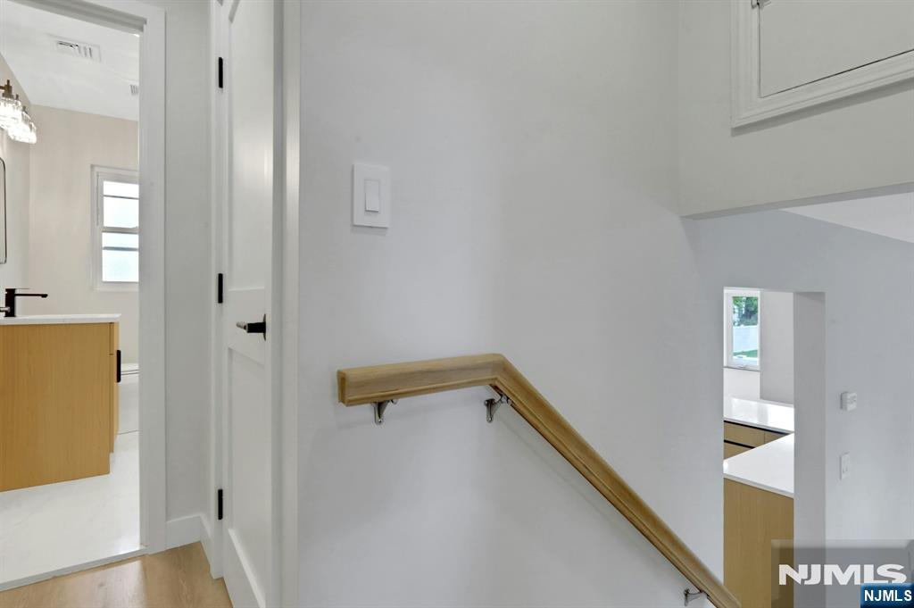 11 Raymond Street — photo 27