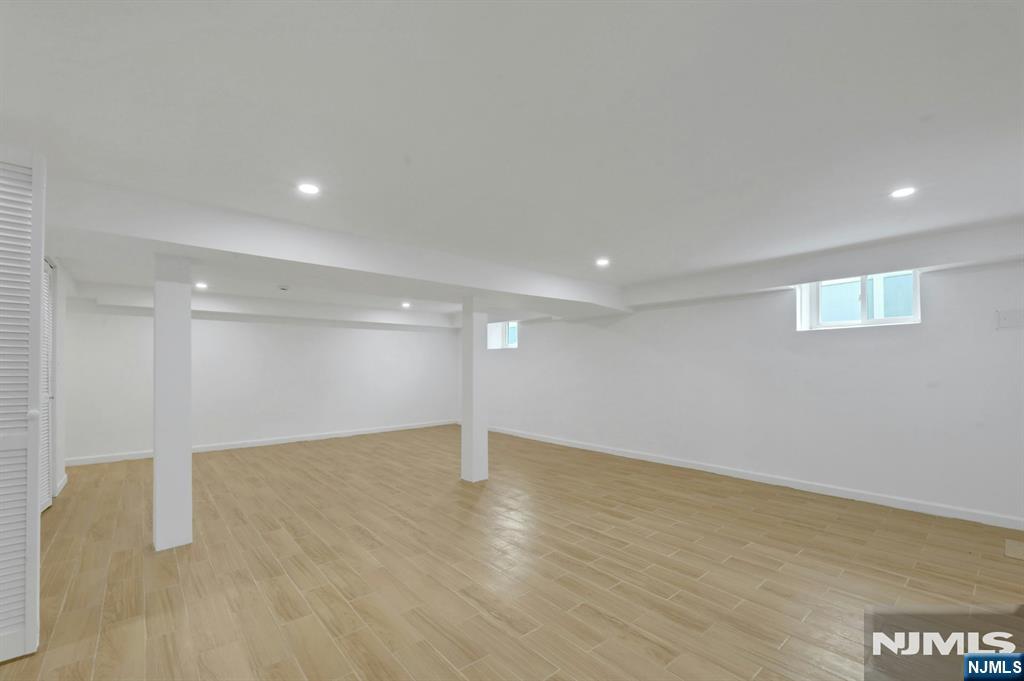 11 Raymond Street — photo 28