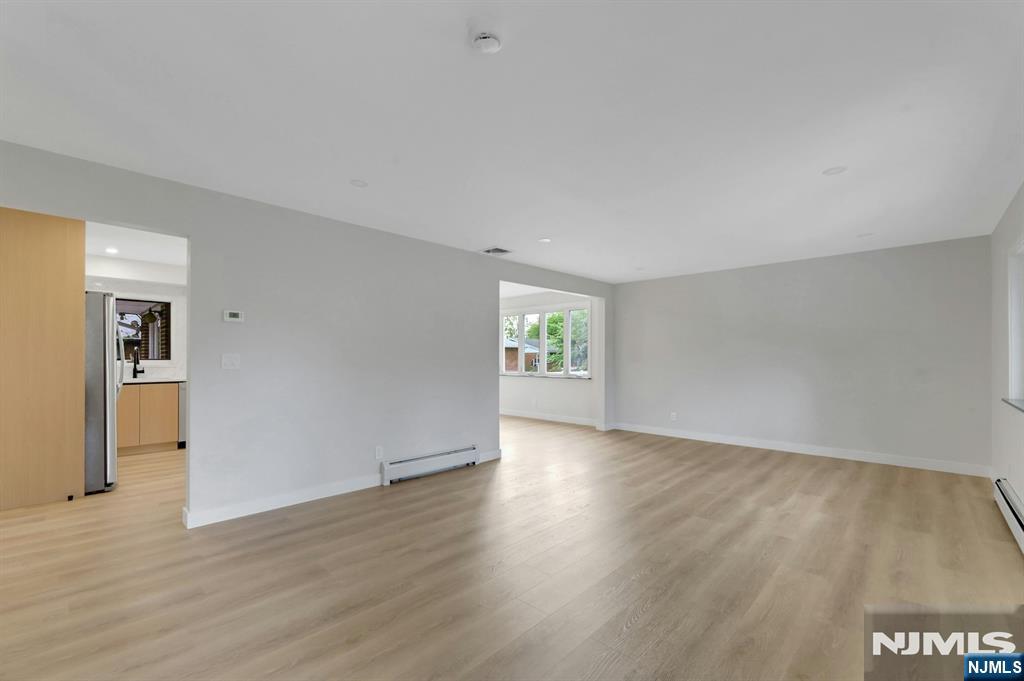 11 Raymond Street — photo 8
