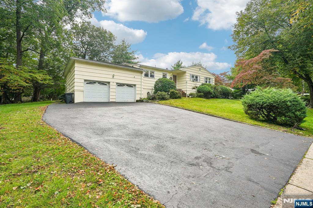 Photo 2 of Land for sale at 201 Kiwanis Dr, Wayne, NJ 07470 | MLS# 26037697 | Listing updated on 2026-10-08