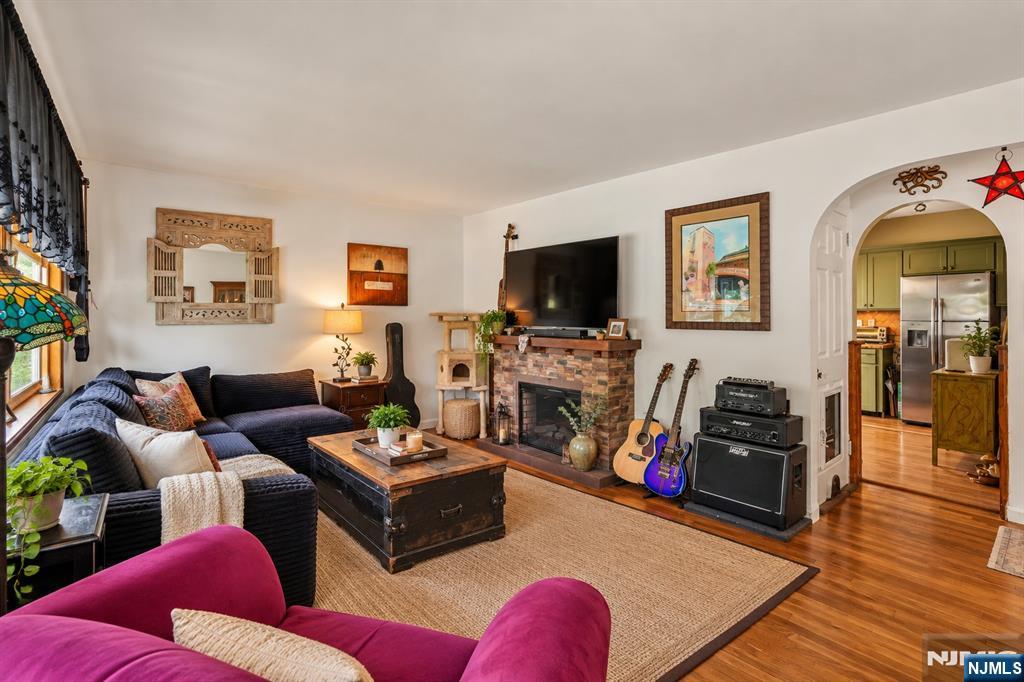 Photo 4 of Single family home for sale at 17 Bryant Ave, Bloomfield, NJ 07003 | MLS# 26037703 | Listing updated on 2026-10-08