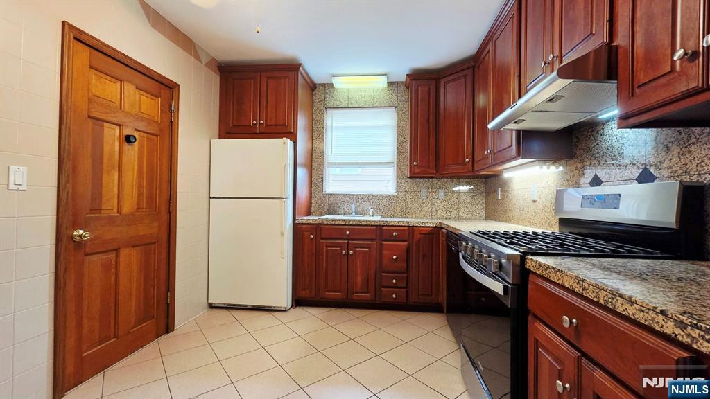 181 Grand Avenue 1st floor - Photo 5