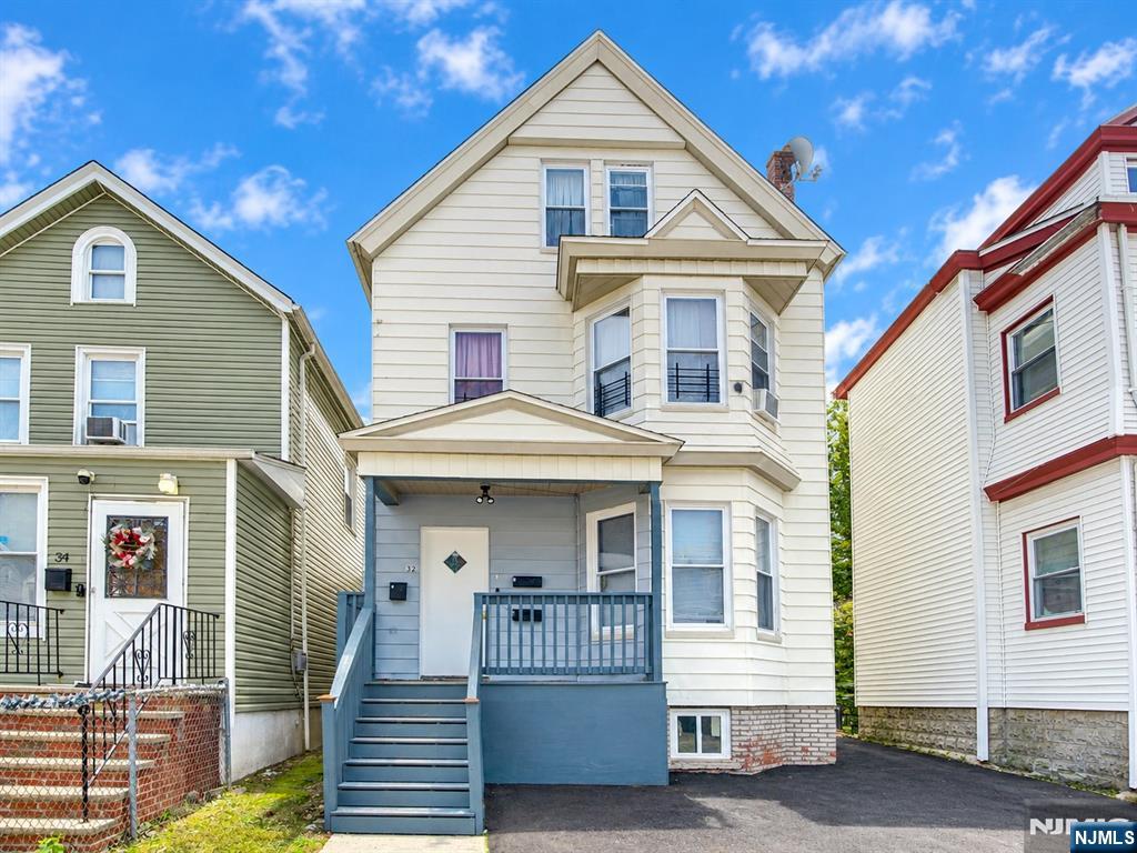 32 Cummings Street - Photo 1