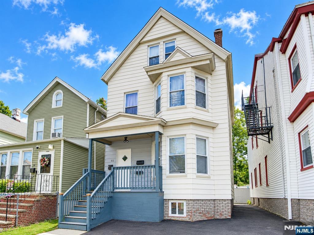 32 Cummings Street - Photo 2