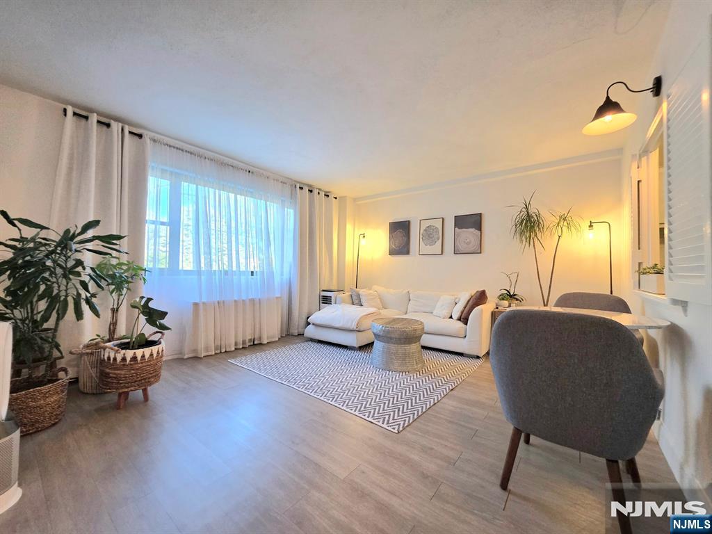 25 Grand Avenue 1C - Photo 1