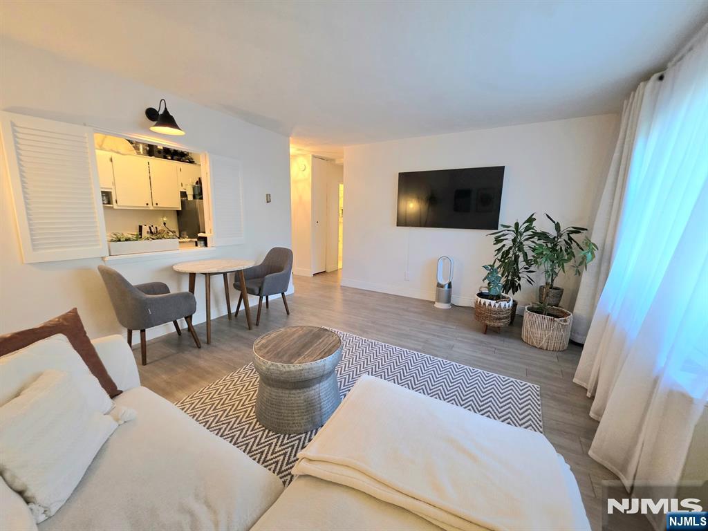 25 Grand Avenue 1C - Photo 2