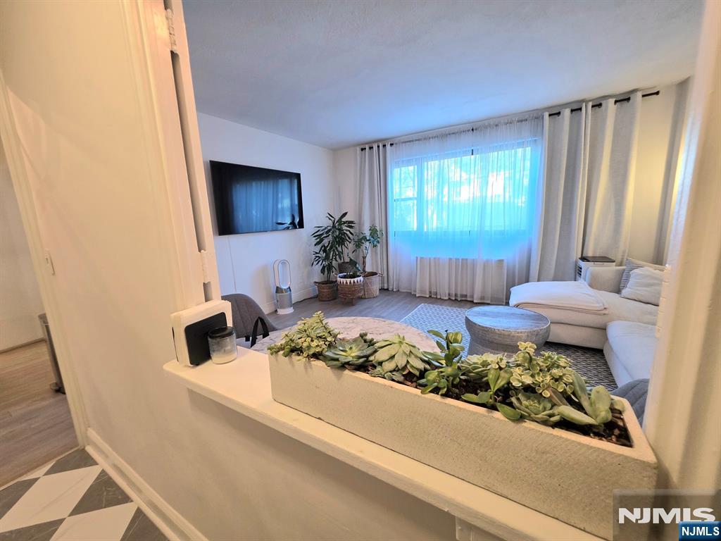 25 Grand Avenue 1C - Photo 4