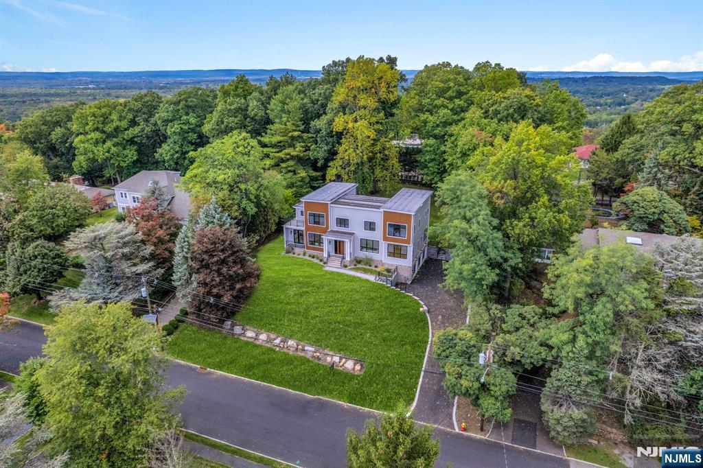 Photo 3 of Single family home for sale at 8 Fordham Rd, Livingston, NJ 07039 | MLS# 26037725 | Listing updated on 2026-10-06