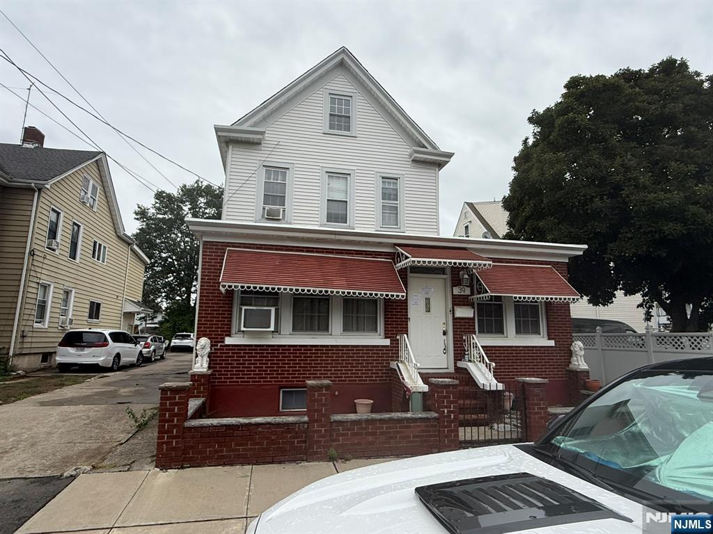 39 Grand Street - Photo 1
