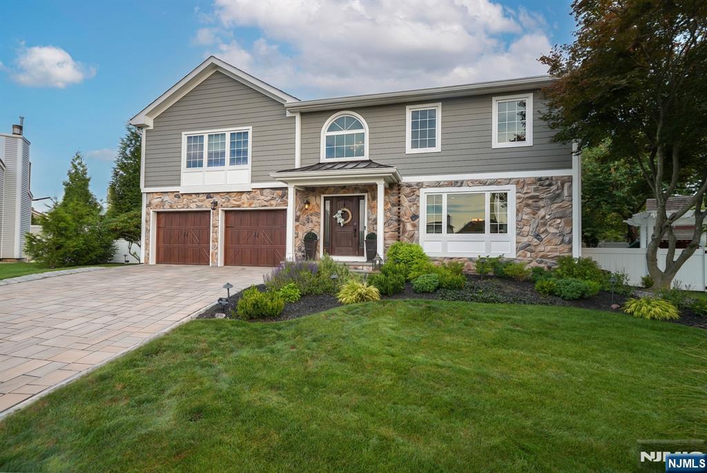 398 James Woods Court - Photo 4