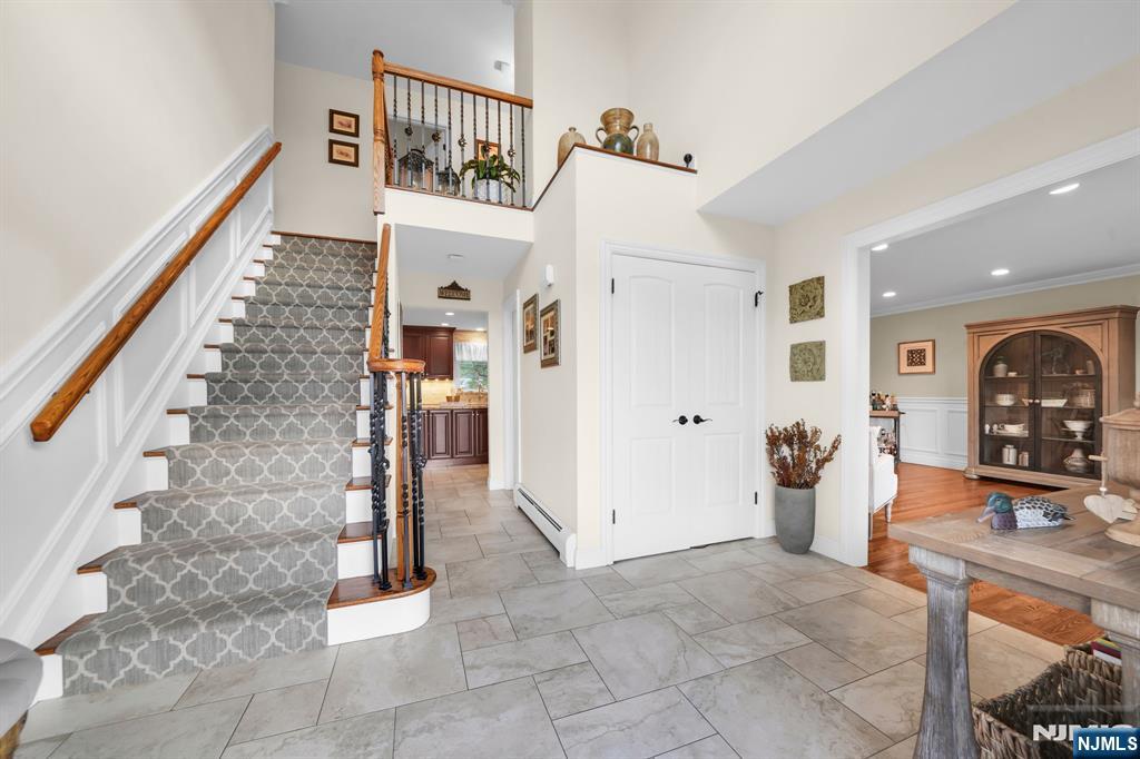 398 James Woods Court - Photo 5