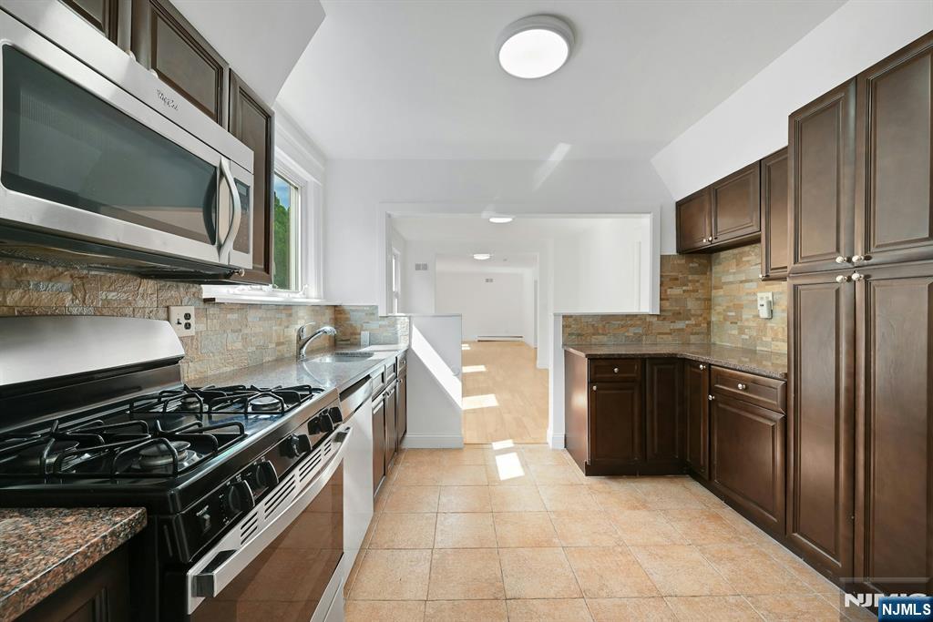 470 Washington Avenue 1 - Photo 3