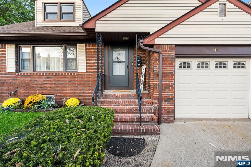 113 Carlisle Avenue - Photo 3