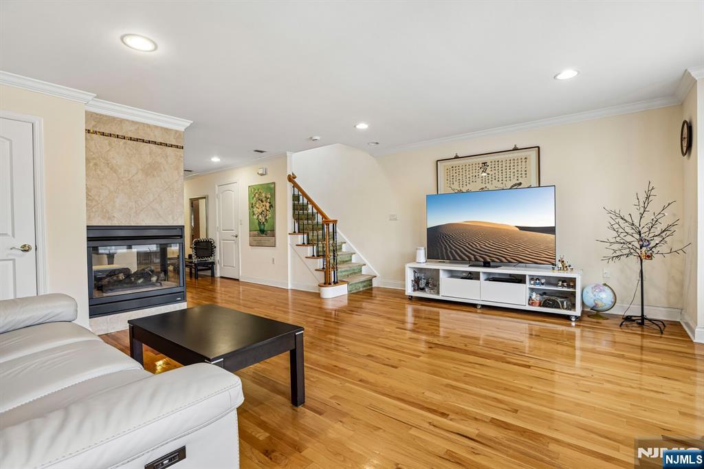 696 West End Avenue 2 - Photo 5