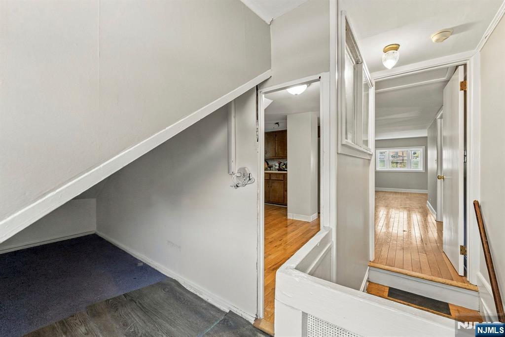 297 Lakeview Avenue - Photo 5