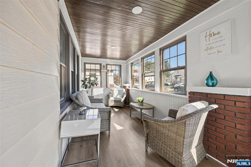 108 8th Street - Photo 3