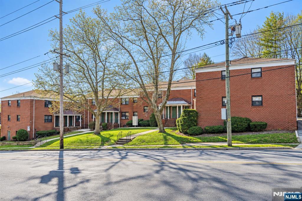 295 Essex Street 295A - Photo 1