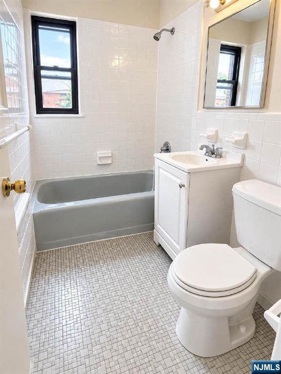 295 Essex Street 295A - Photo 4