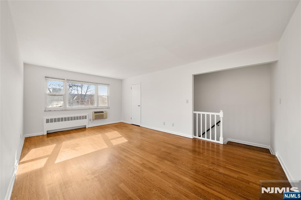 Photo 3 of Condo for sale at 201 Oakdene Pl #C2, Cliffside Park, NJ 07010 | MLS# 26037785 | Listing updated on 2026-10-14