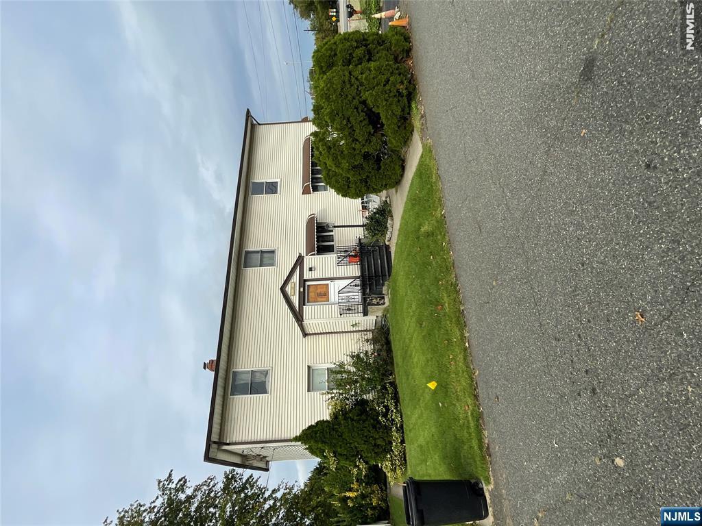 77 Miles Street 2 - Photo 1