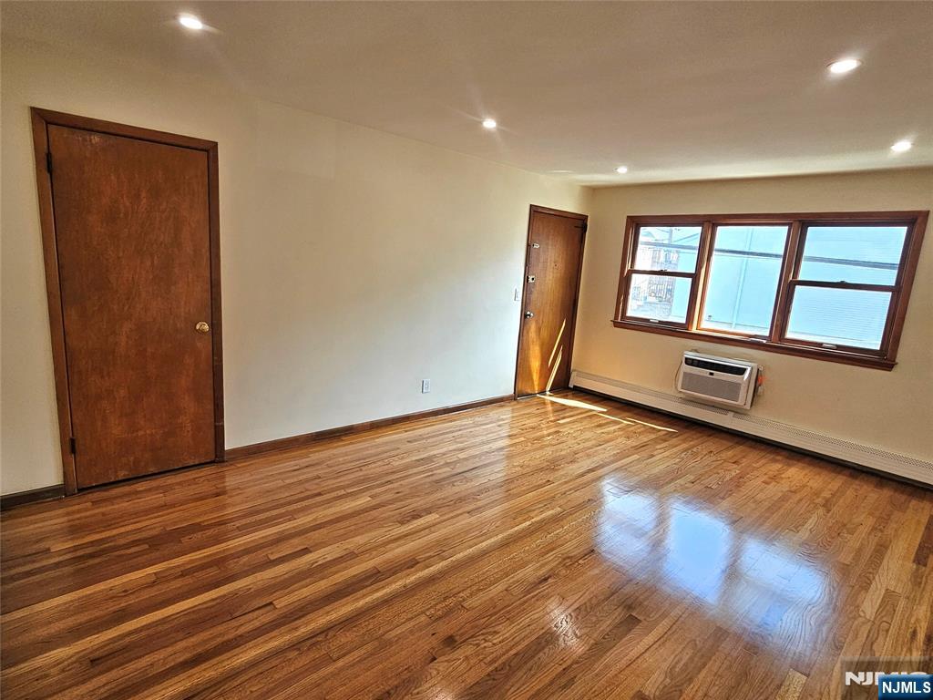 325 2nd Street 3 - Photo 2