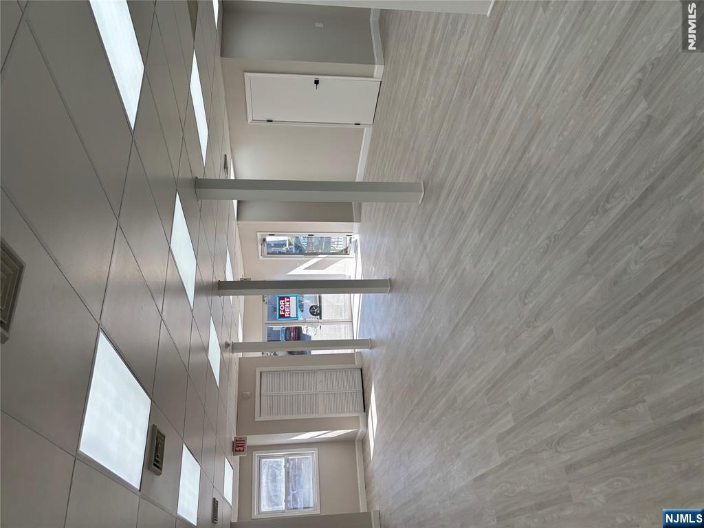 24 Lakeside Avenue - Photo 3