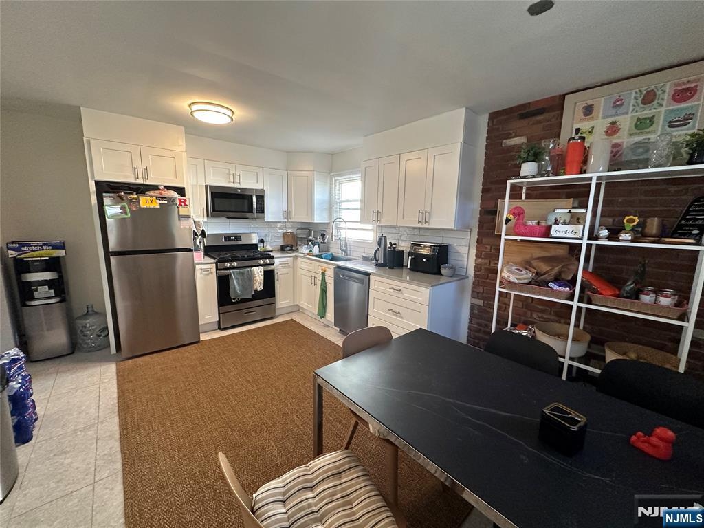 18 Melrose Avenue 1 - Photo 4