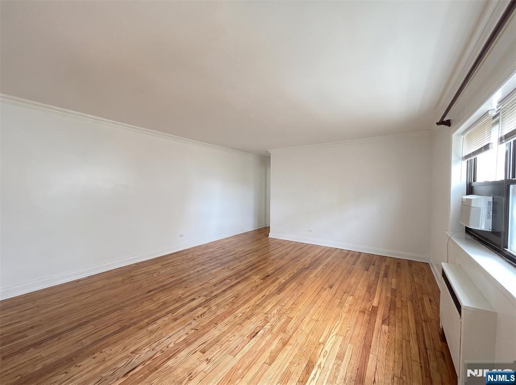 3081 Edwin Avenue 1A - Photo 3