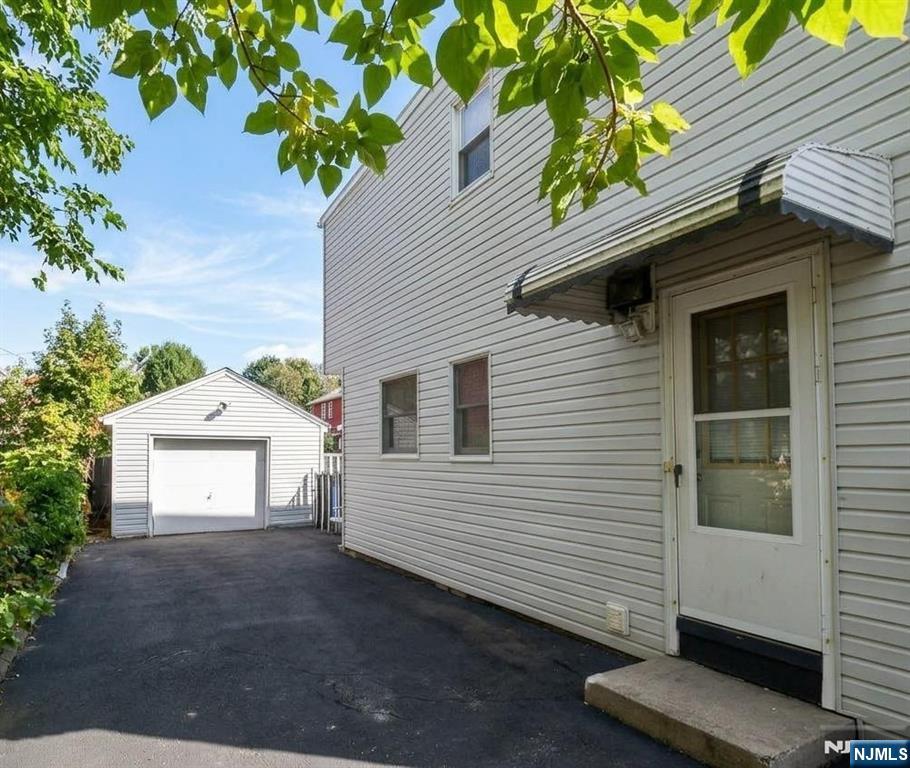20 Long Hill Drive - Photo 2